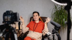 Influencers who are guiding others through the process of learning financial literacy online, however, confront 3 significant challenges.